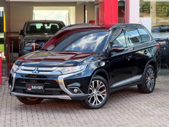 MITSUBISHI OUTLANDER 3.0 GT 4X4 V6 24V GASOLINA 4P AUTOMÁTICO